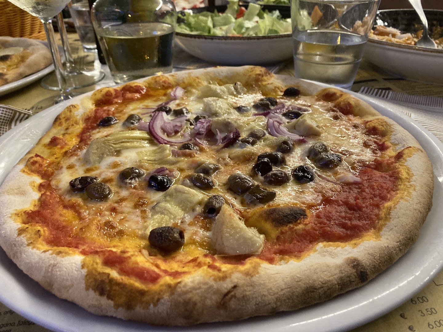 Pizzeria Trattoria La Lampara.