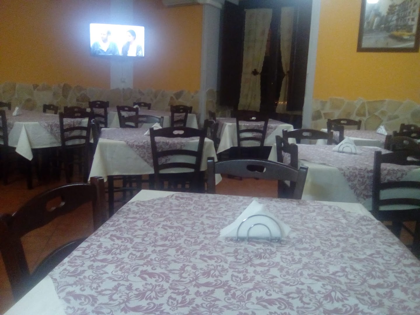 Pizzeria - Trattoria " La Tana Del Gusto"