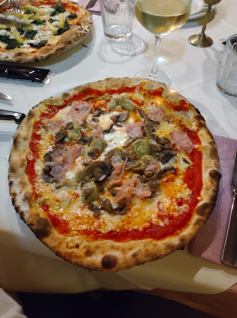 Pizzeria Trattoria Segato Di Giacometti Valentino, Arquà Petrarca