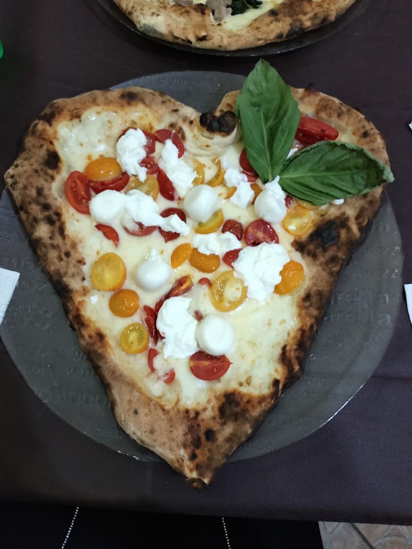 Pizzeria Vecchia Napoli di vittoria pasquale, Napoli