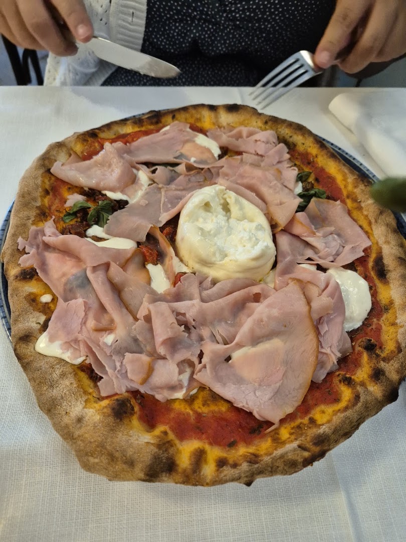 Pizzeria Vesuvio Udine, Udine