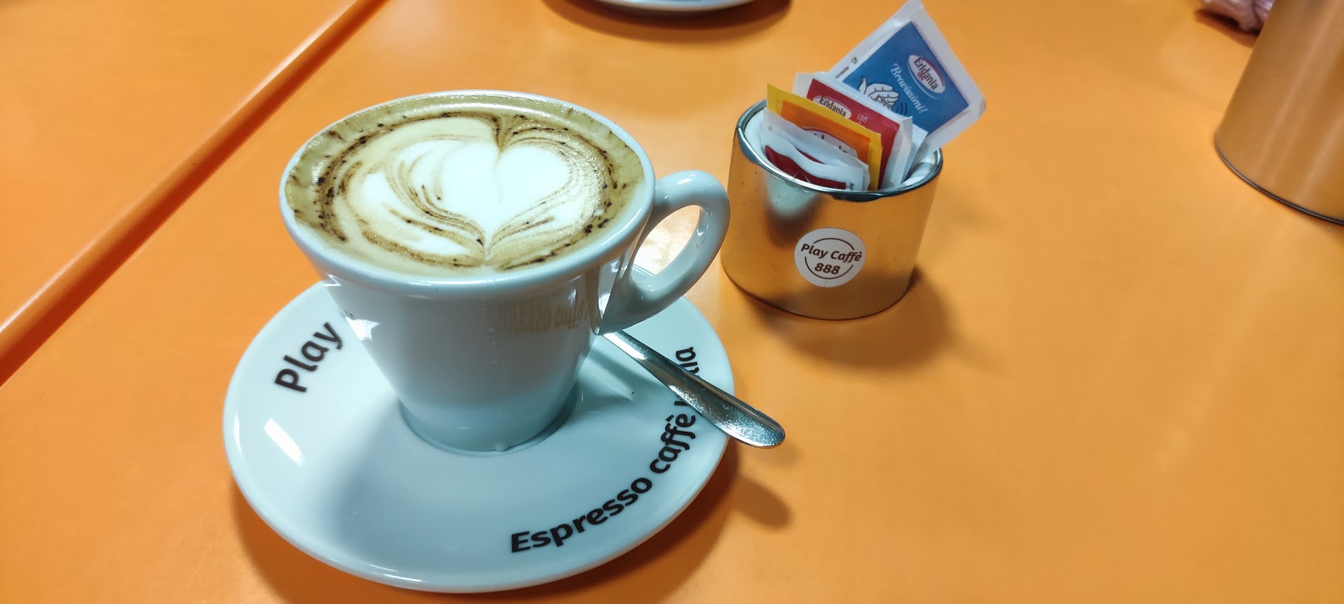 Play Caffe Tabaccheria