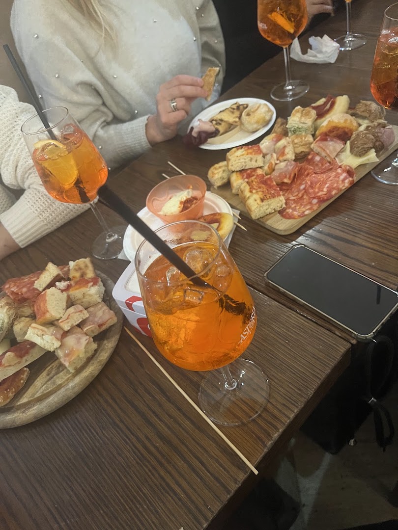 Ploom® Store Samaritana Ripa's Cafè