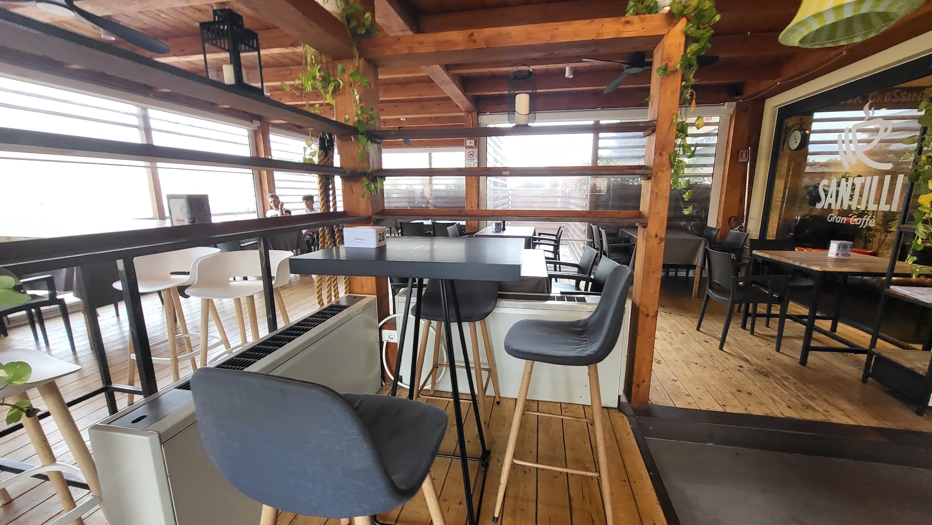 PLOOM STORE Santilli Gran Caffè Tabacchi, Fondi