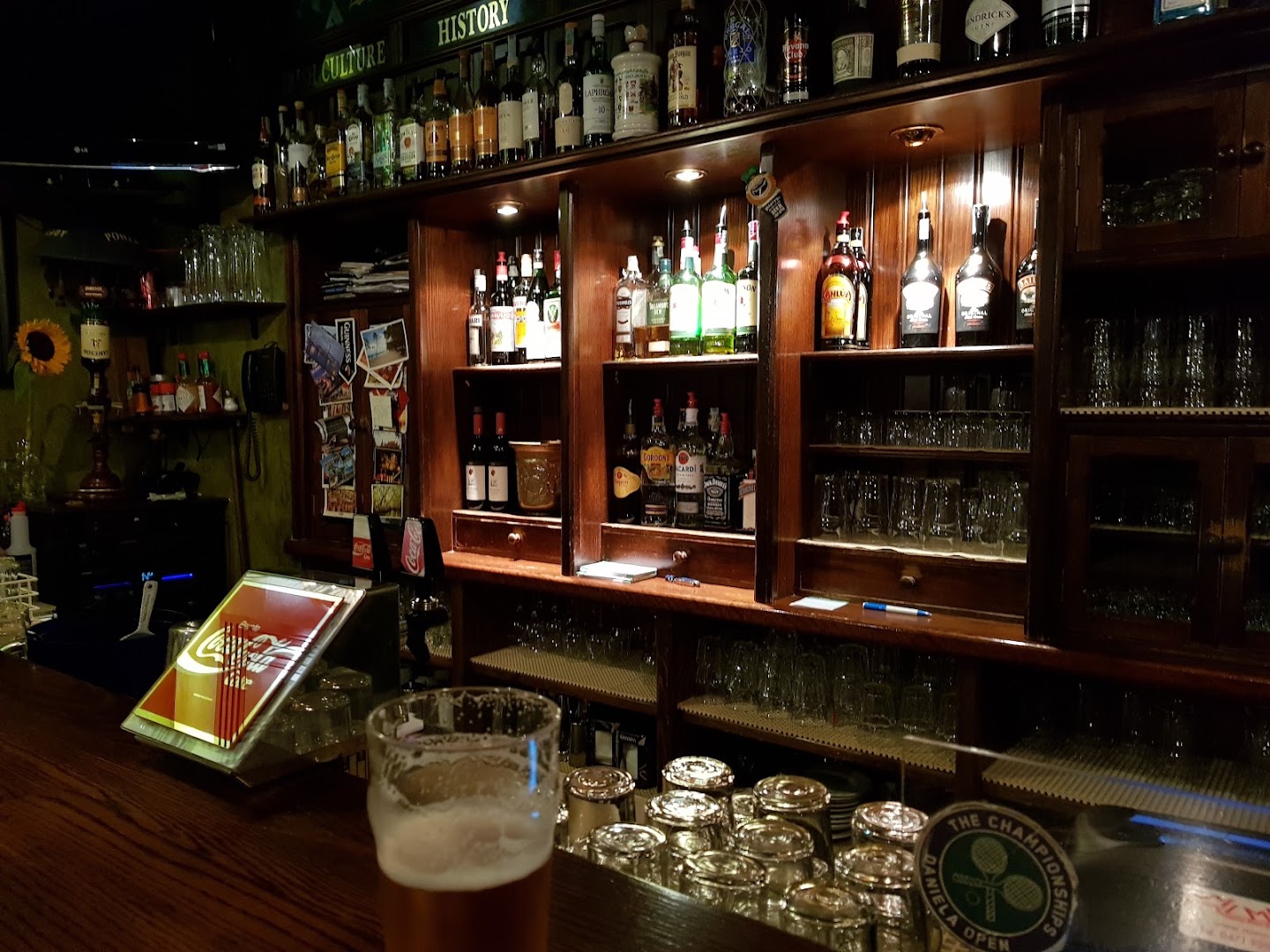 Pogue Mahone's - Holler