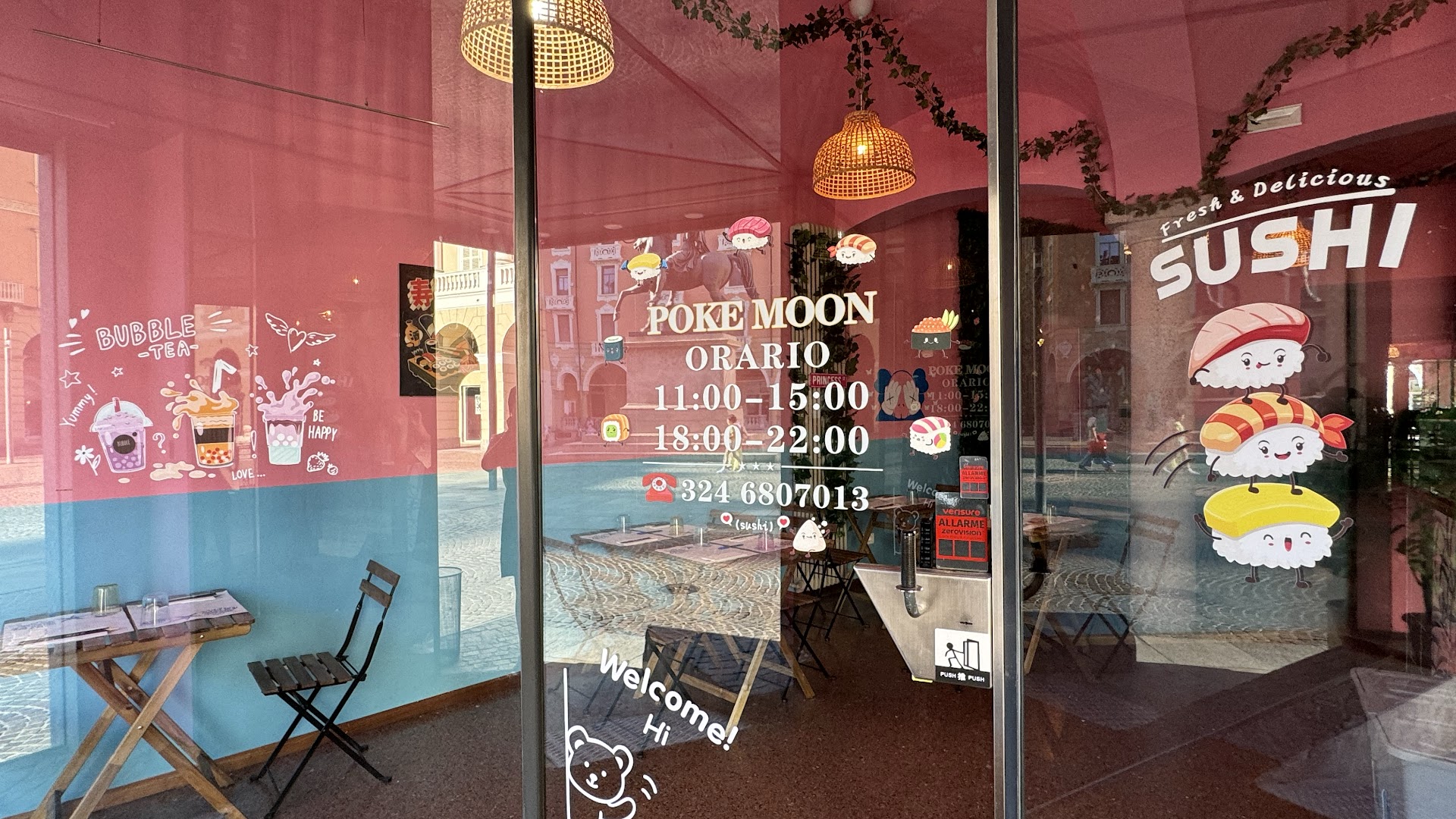 Poke Moon & Sushi