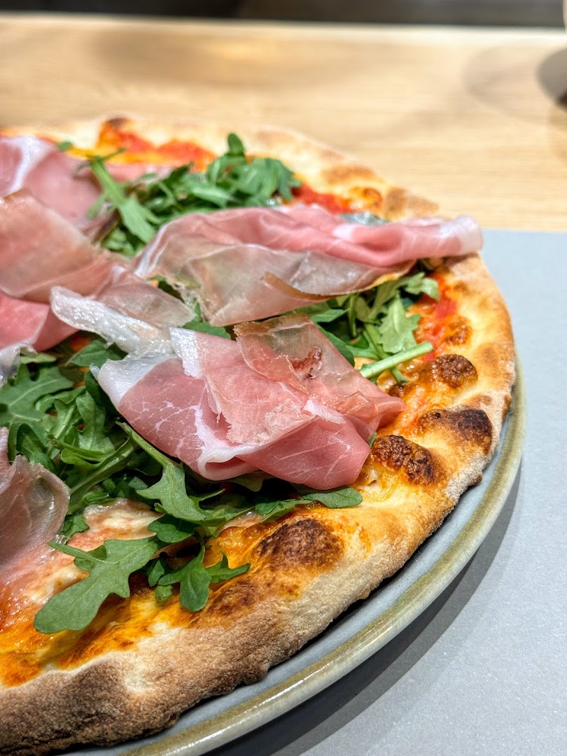 Poli Opposti Pordenone | Pizzeria e bar