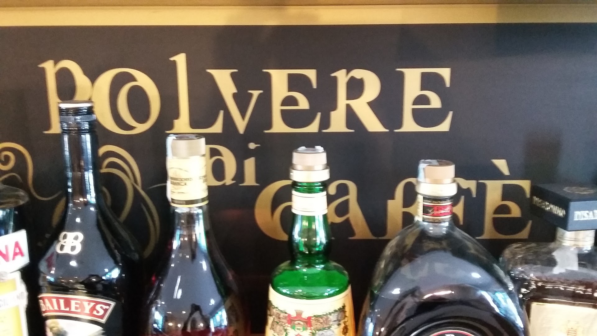 Polvere di Caffe di Zenobi Barbara