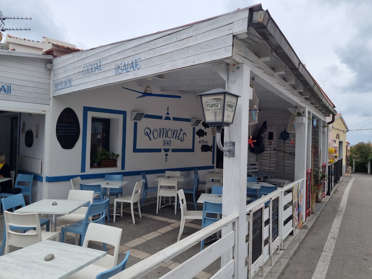 Pomonts Bar