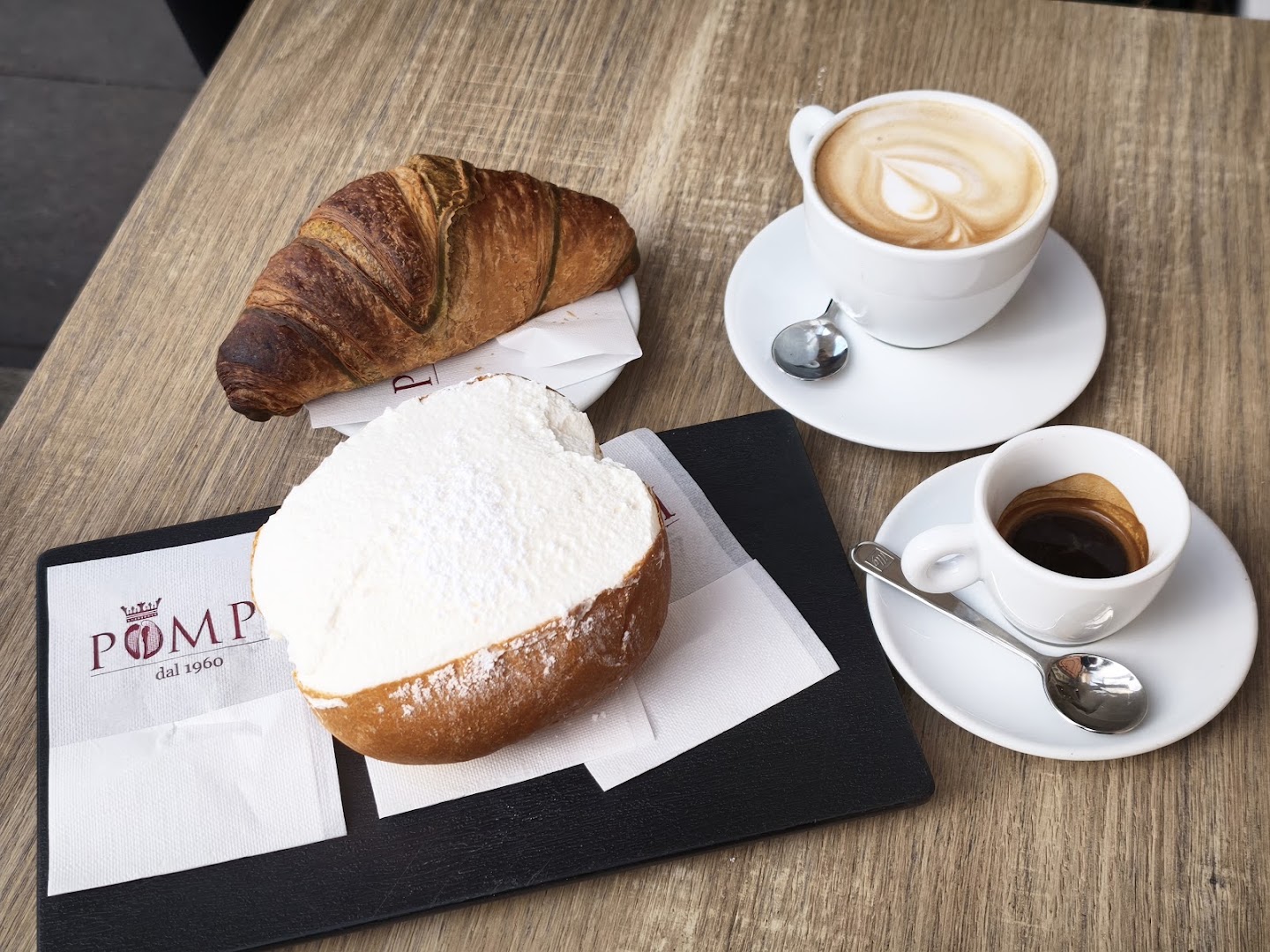Pompi il regno del Tiramisù, Trieste