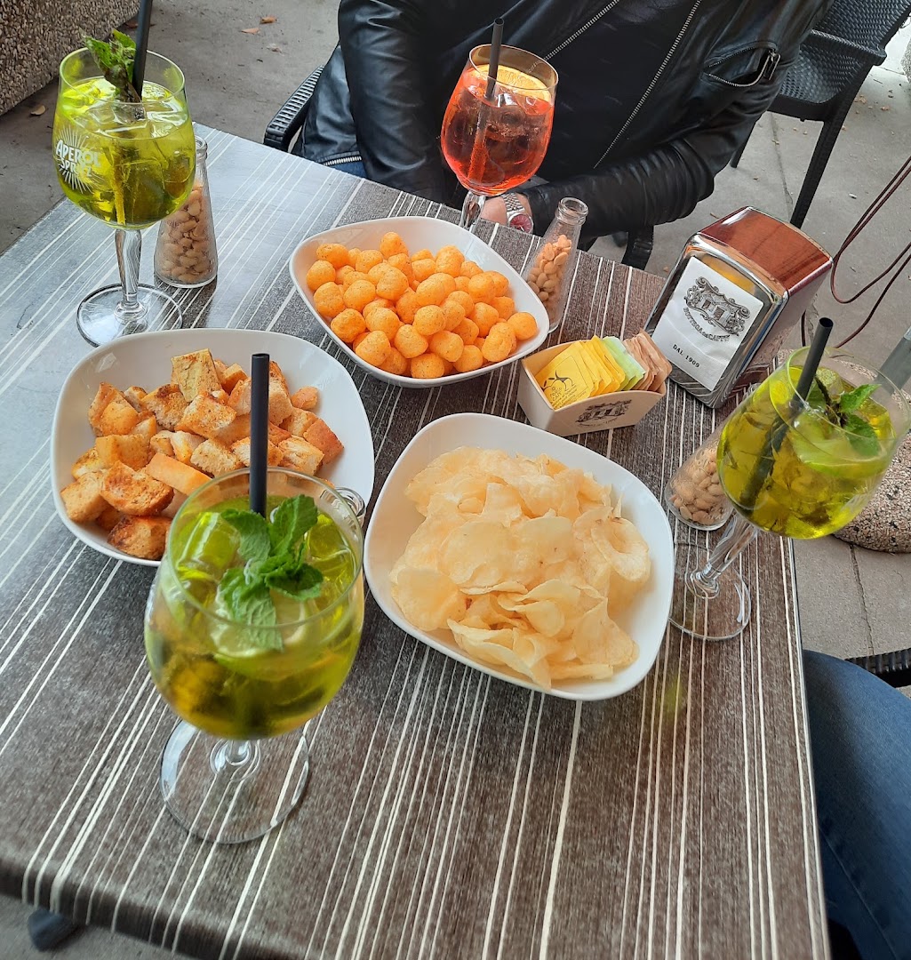 Pongo Cafe' Snc Di Marzaduri S. & Govi D.