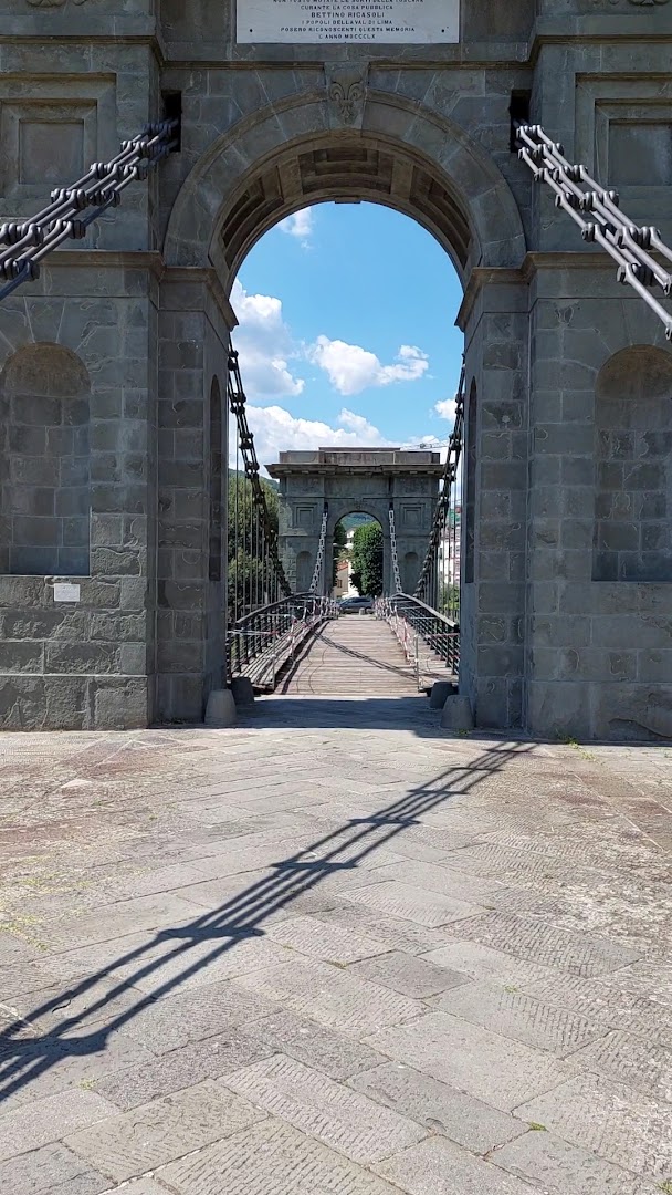 Ponte delle Catene, Bagni di Lucca