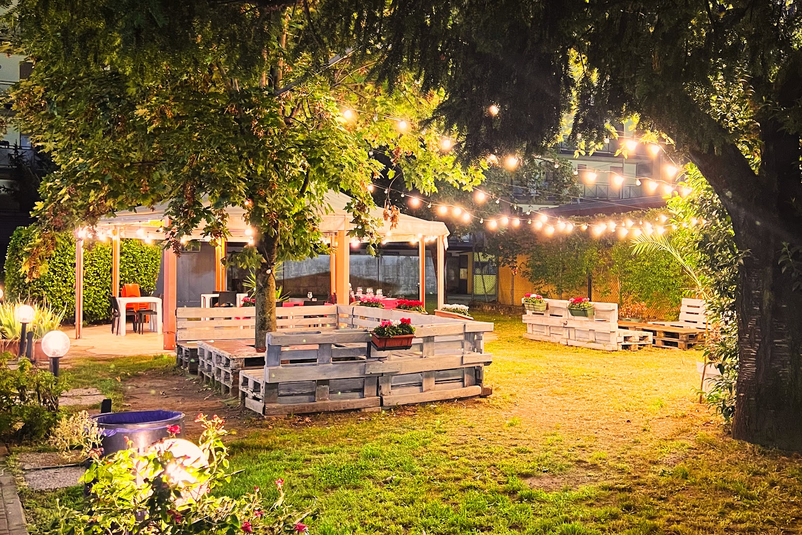 Poolaster Pub-Osteria, Milano