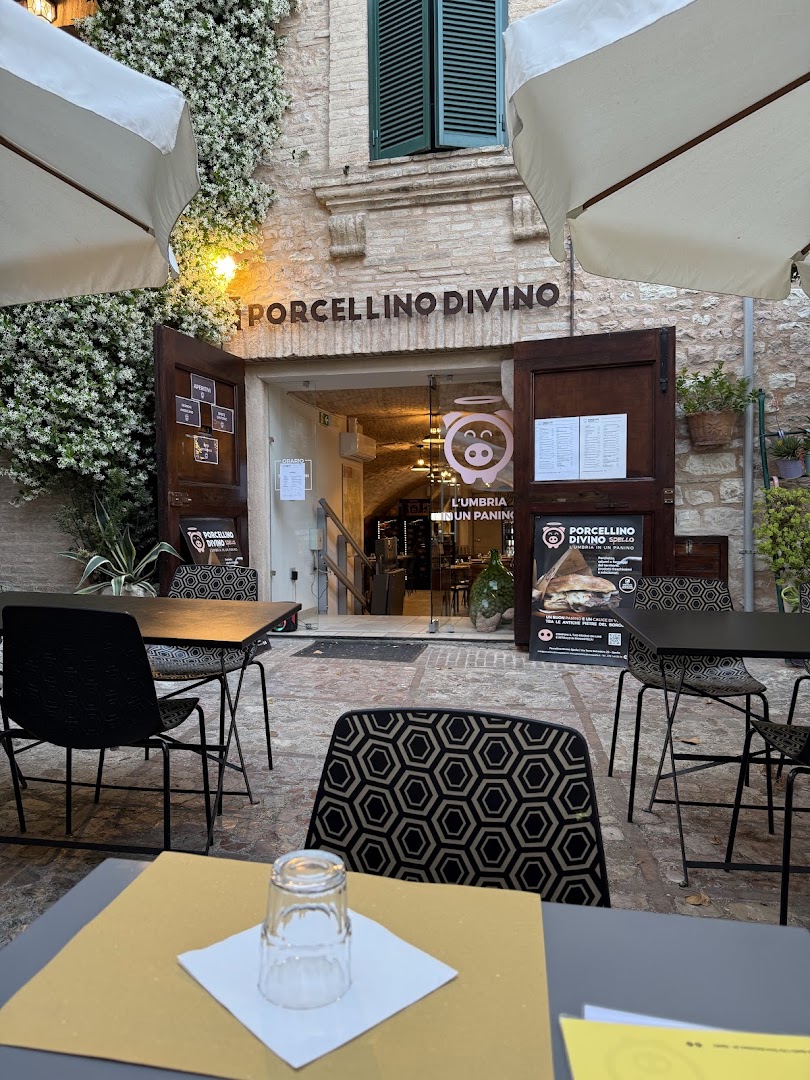 Porcellino Divino Spello, Spello