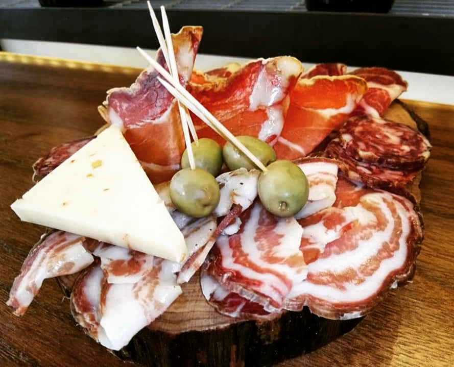 PORCHETTERIA LA RINASCITA