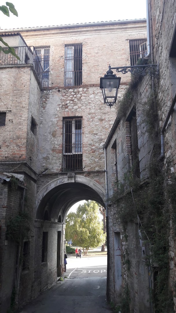 Porta delle Recluse
