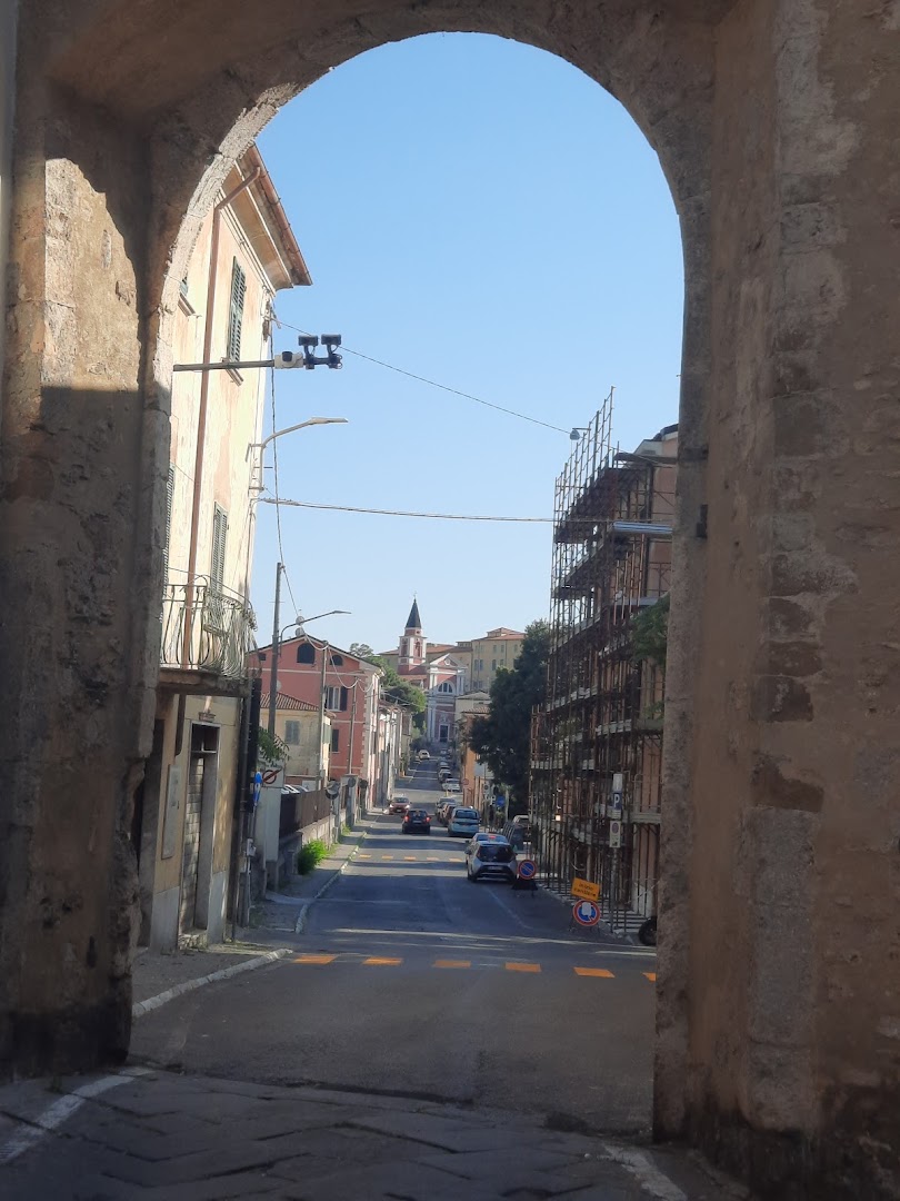 Porta Martana, Massa