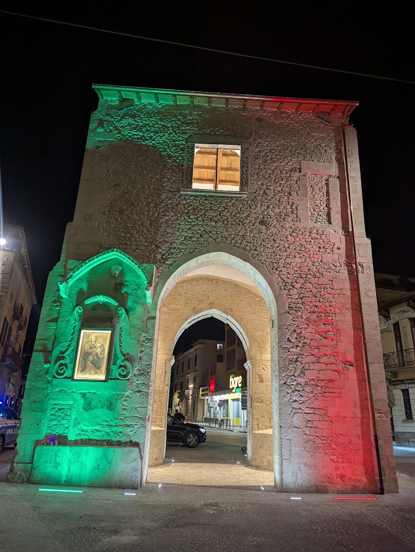Porta Napoli