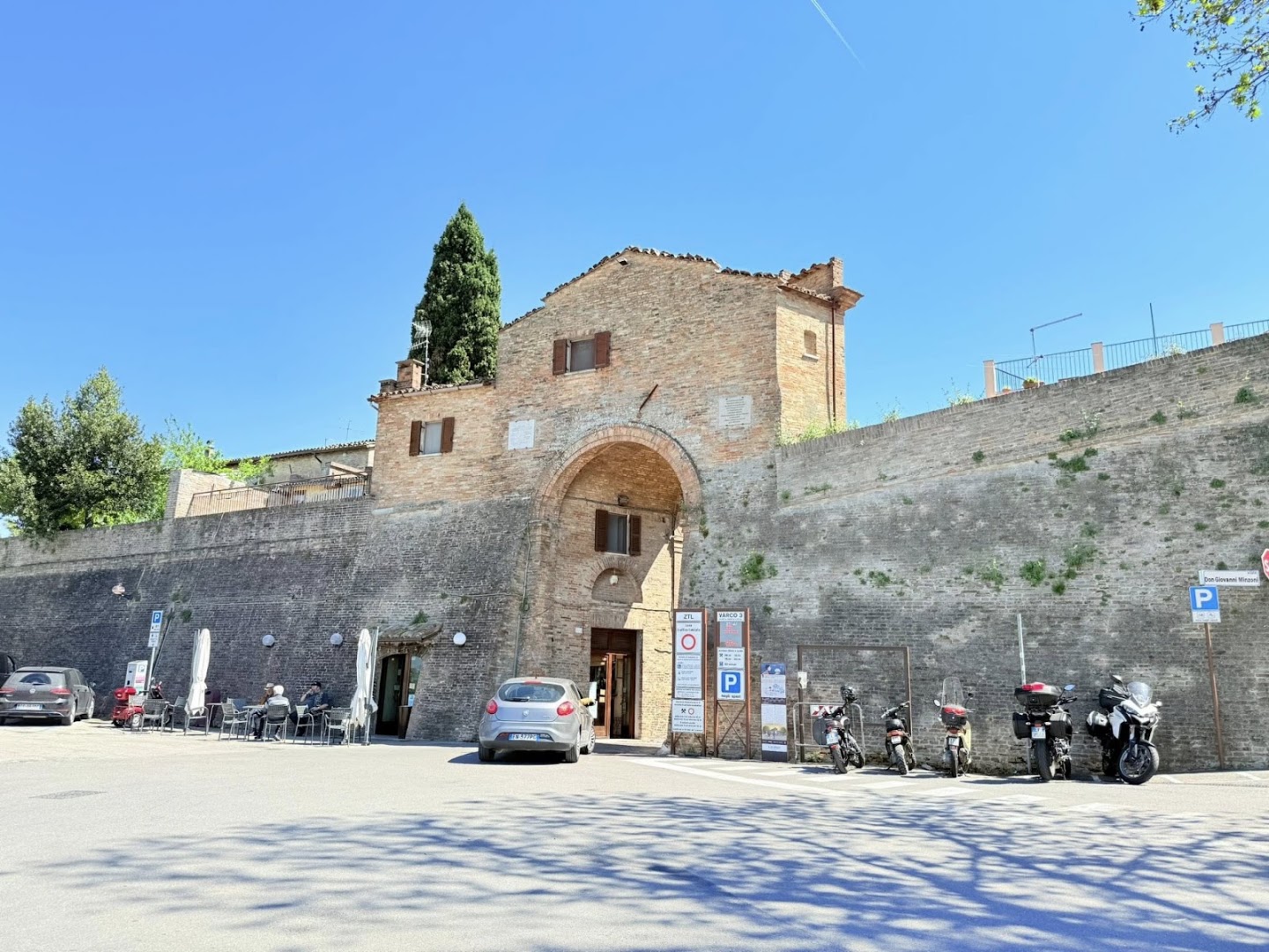 Porta Santa Lucia