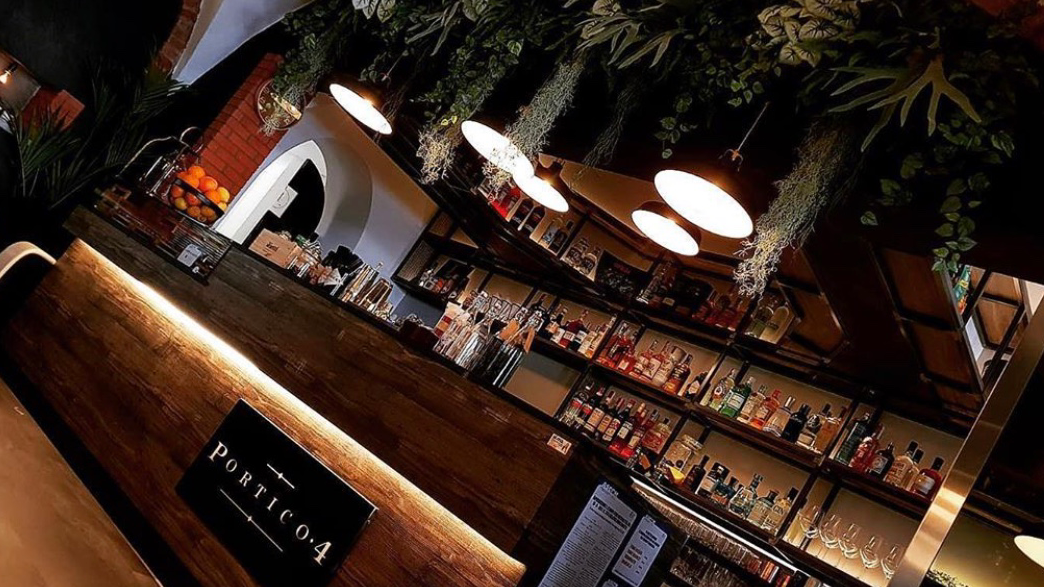 Portico 4 LoungeBar