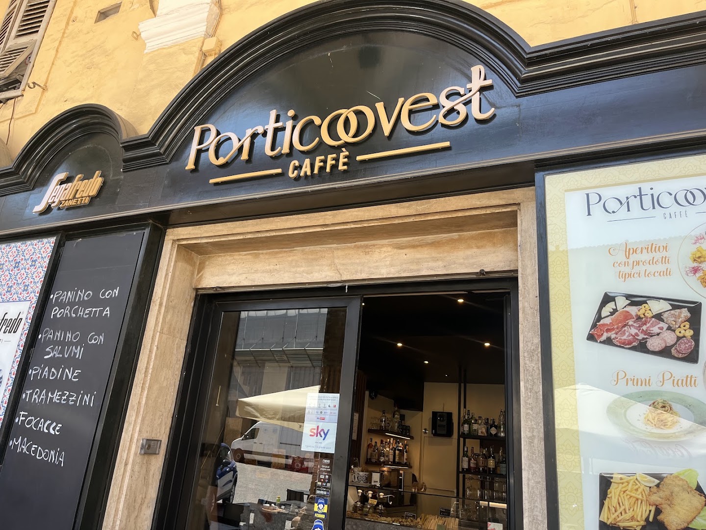 Portico Ovest