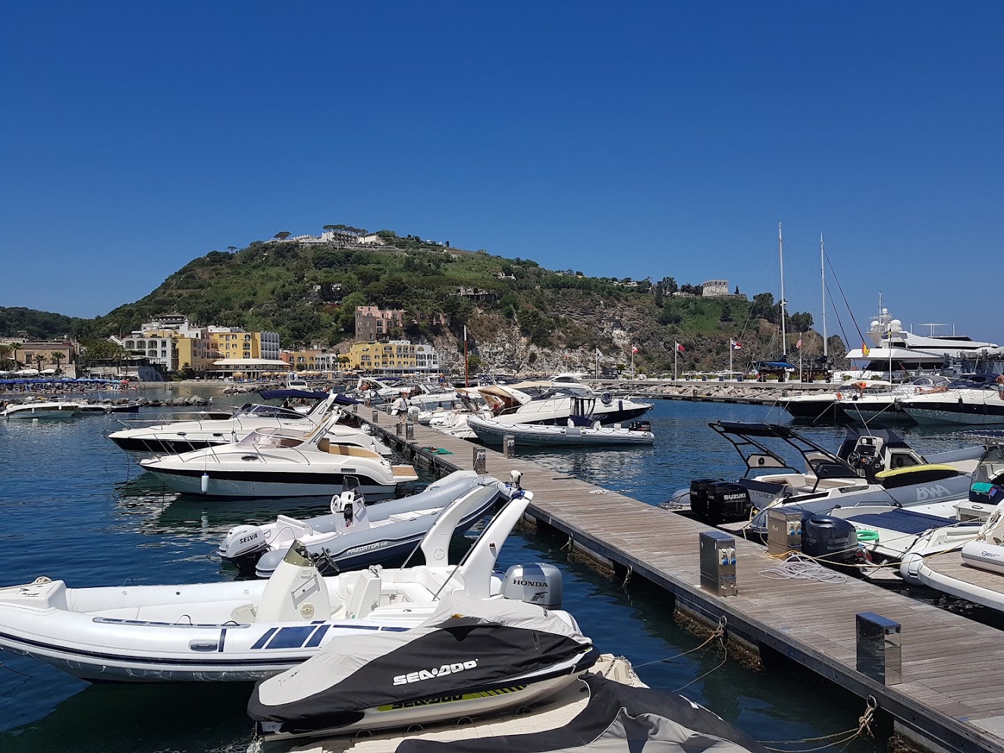 Porto turistico Marina di Lacco Ameno