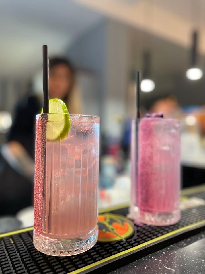 PorZia CocKtail Bar