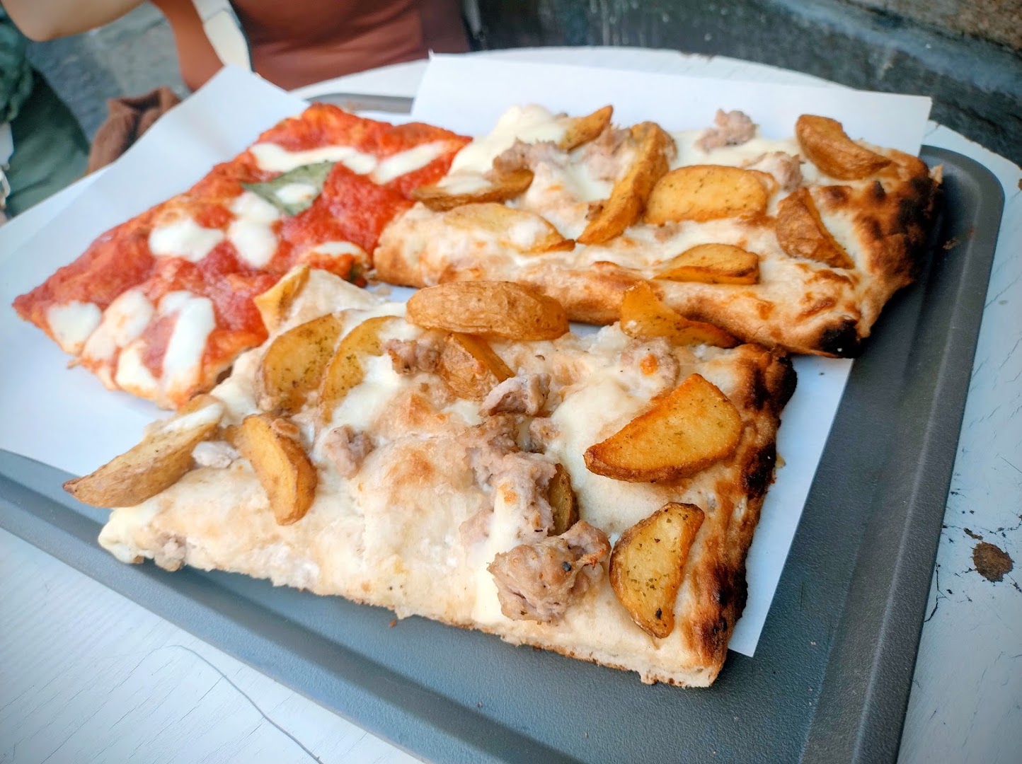 Porzio...ni di pizza Corso Umberto I, Napoli