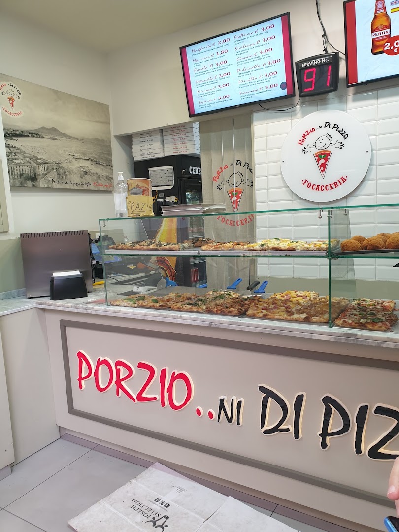 Porzio...ni di pizza Corso Umberto I