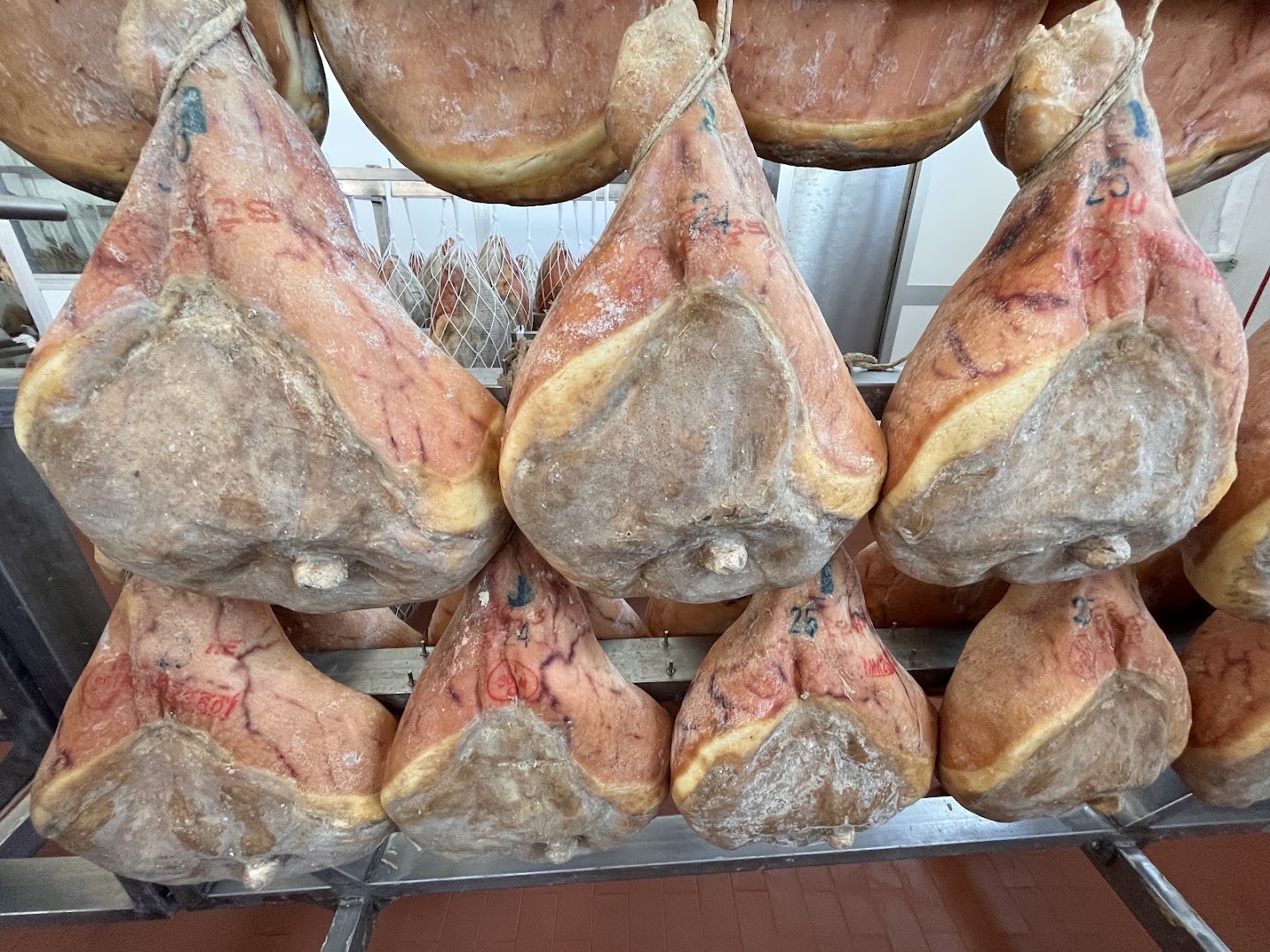 Postal Salumi SAS - CANTINA e LA DEGUSTERIA