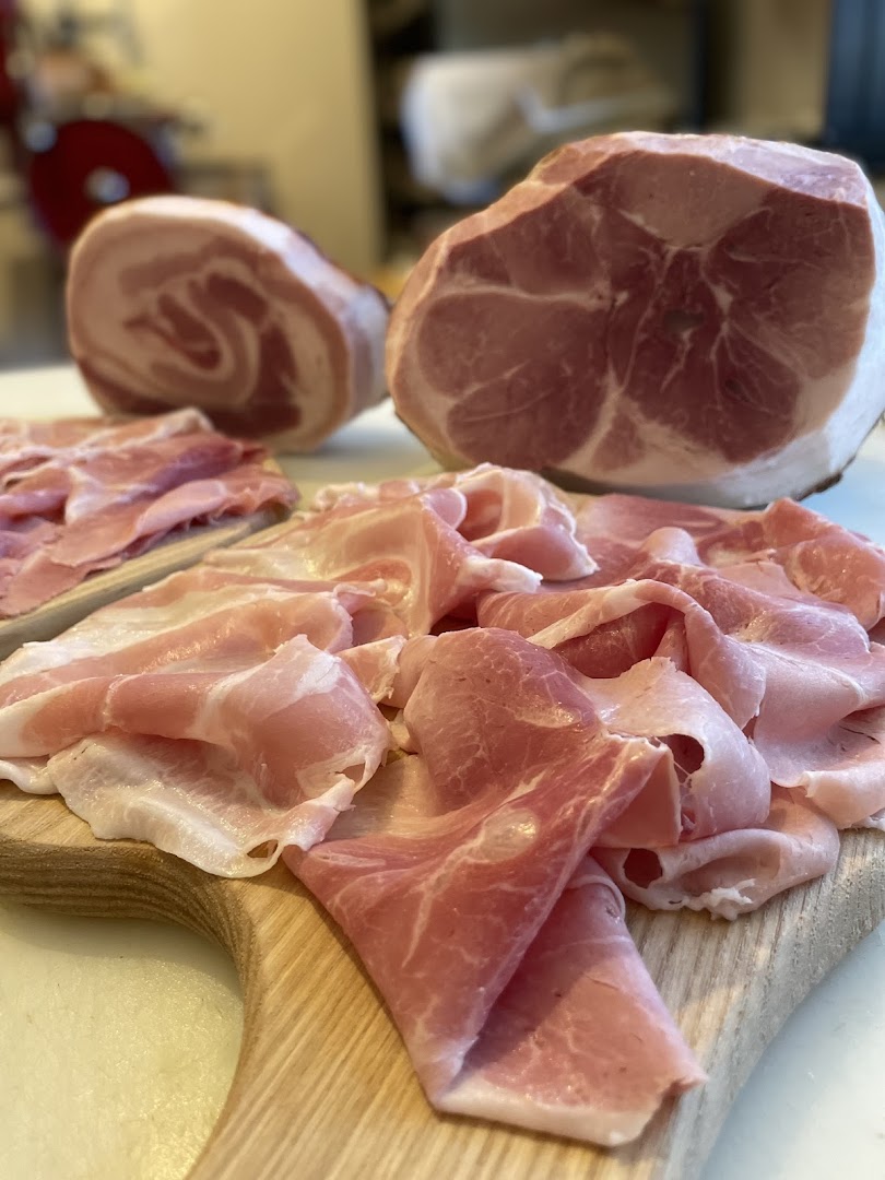 Postal Salumi SAS - CANTINA e LA DEGUSTERIA