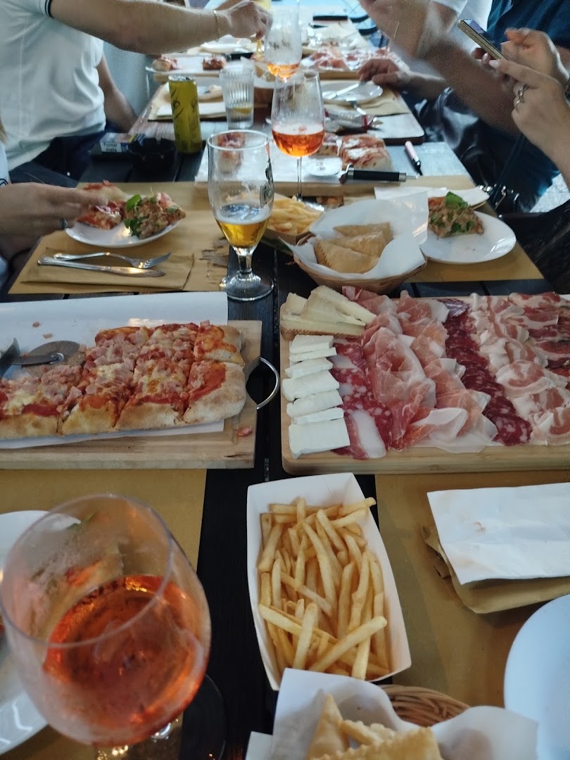 Pota al parco bar con cucina