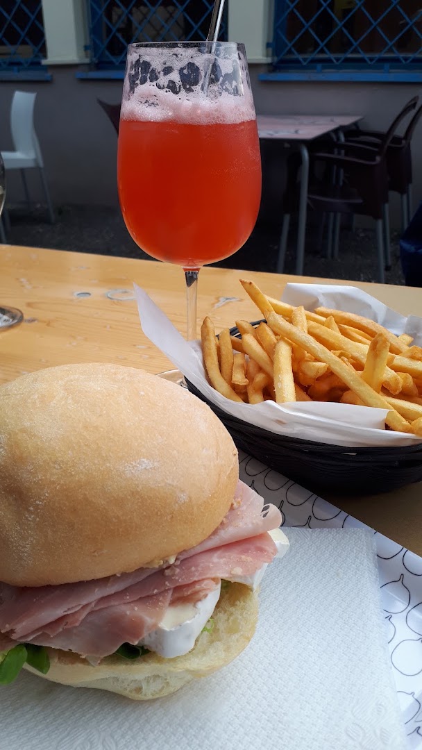 Pota al parco bar con cucina
