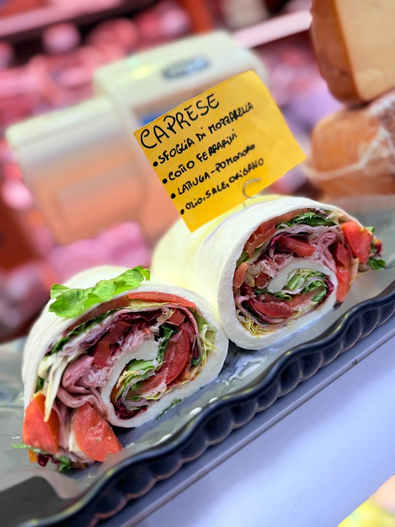 Pregiata salumeria di Palazzolo Paola