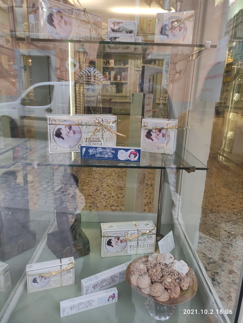 Premiata Fabbrica Cav. Innocenzo Borrillo
