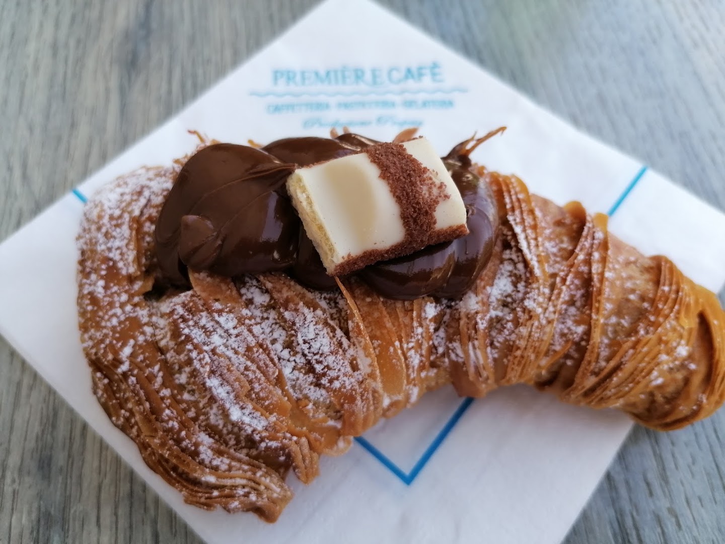 Premiere Cafe