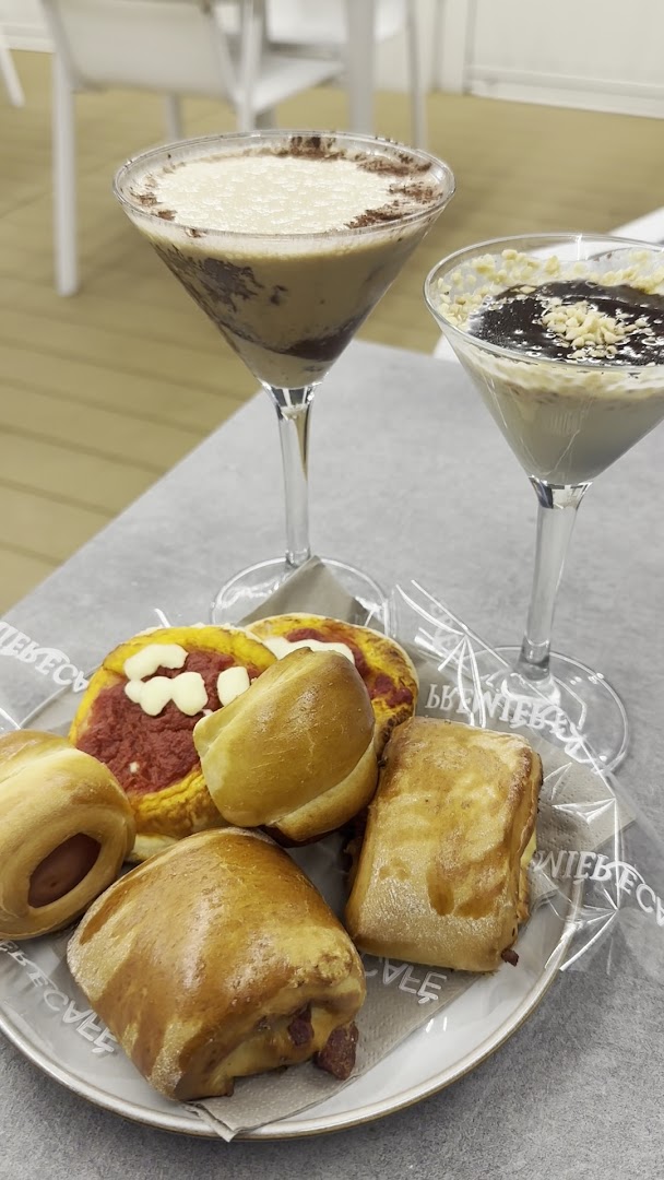 Premiere Cafe