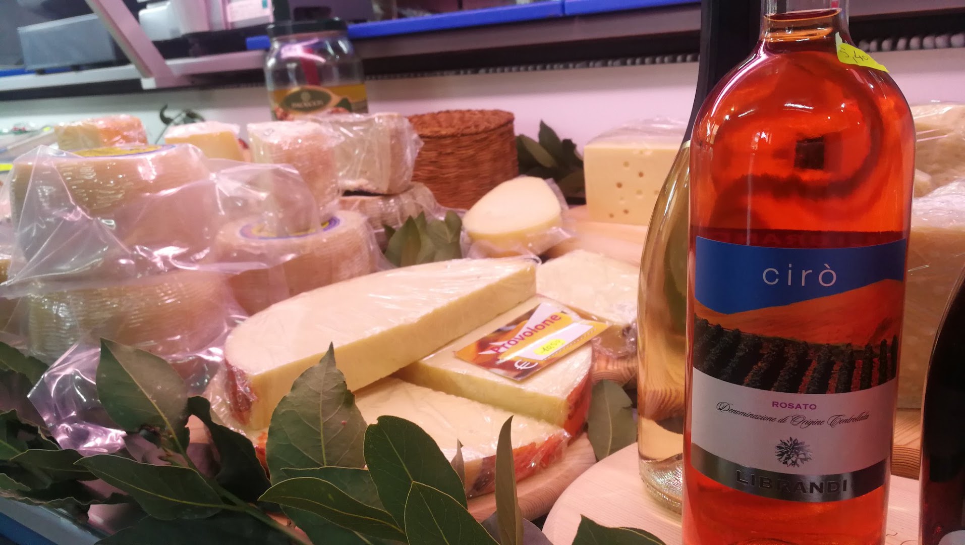 Prodotti Tipici Scarpino - Alimentari, Formaggi e Salumi