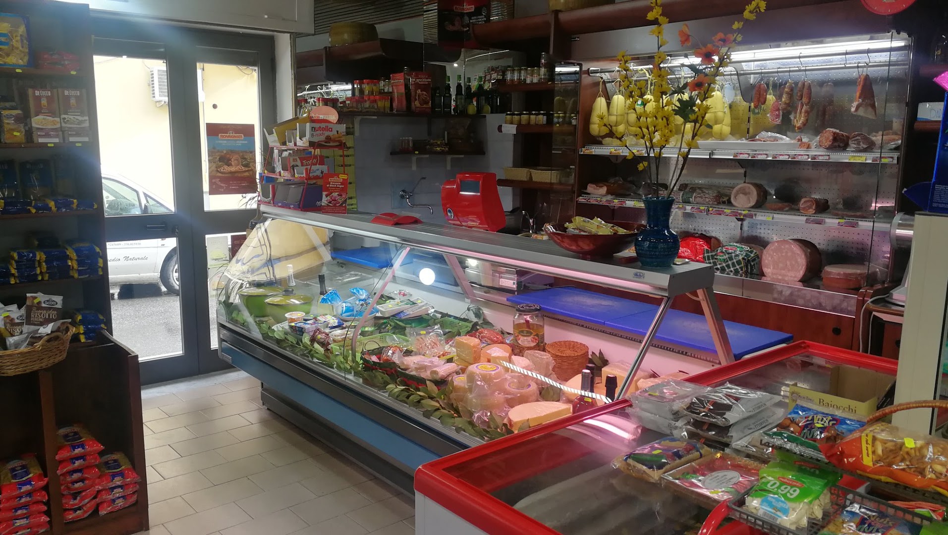 Prodotti Tipici Scarpino - Alimentari, Formaggi e Salumi