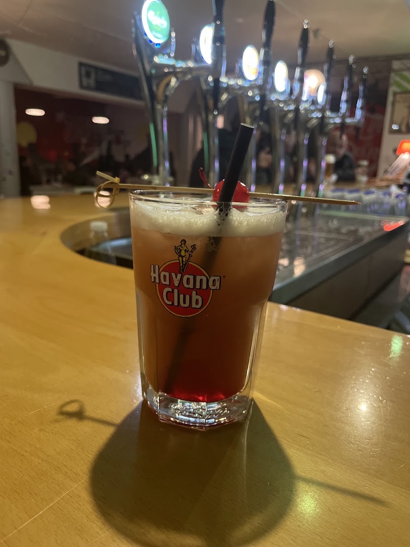 Pub 2000