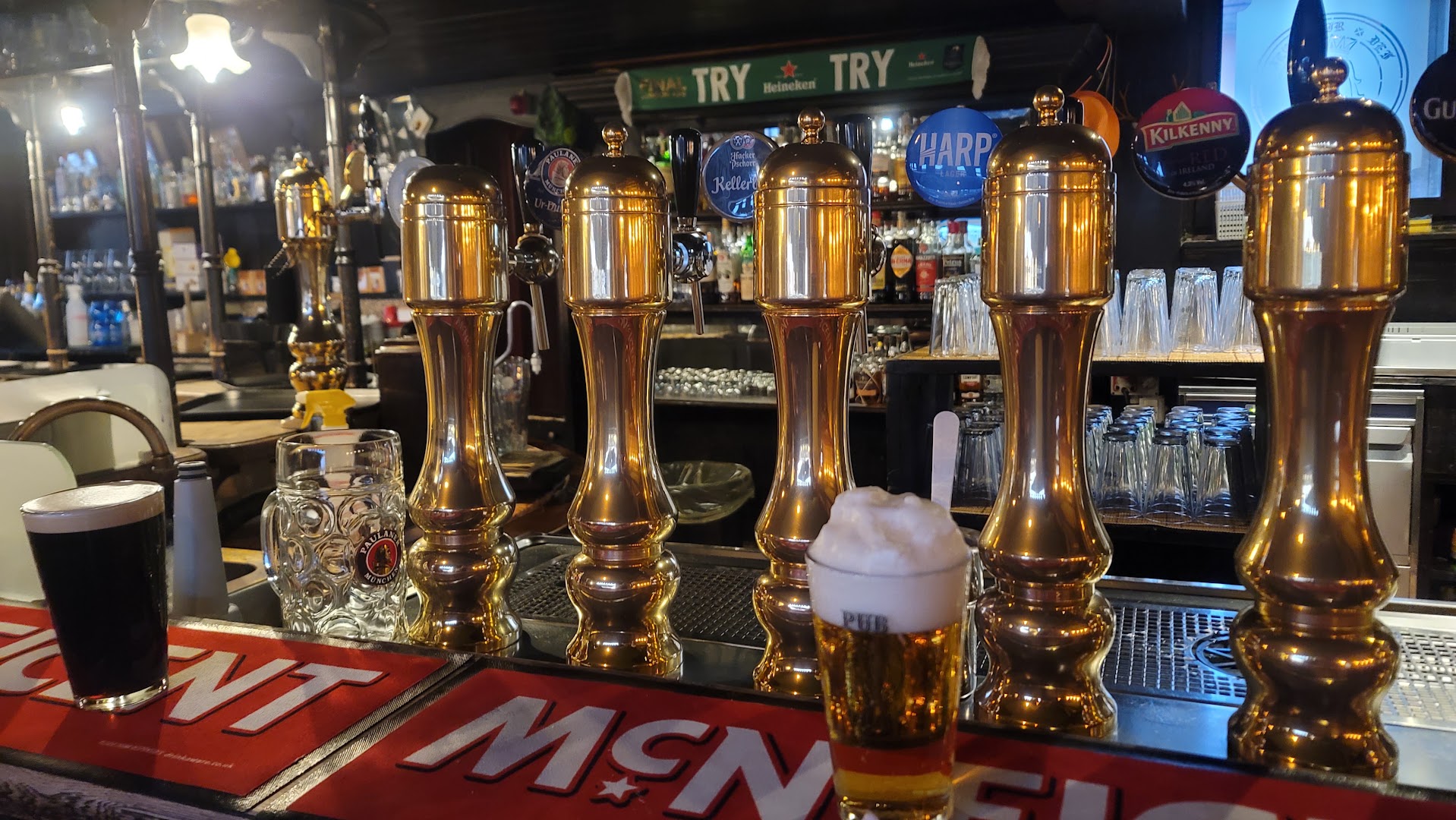Pub 900