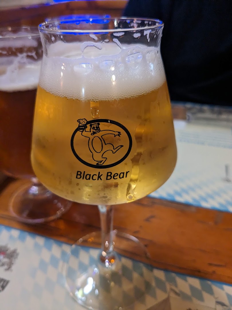 Pub Black Bear