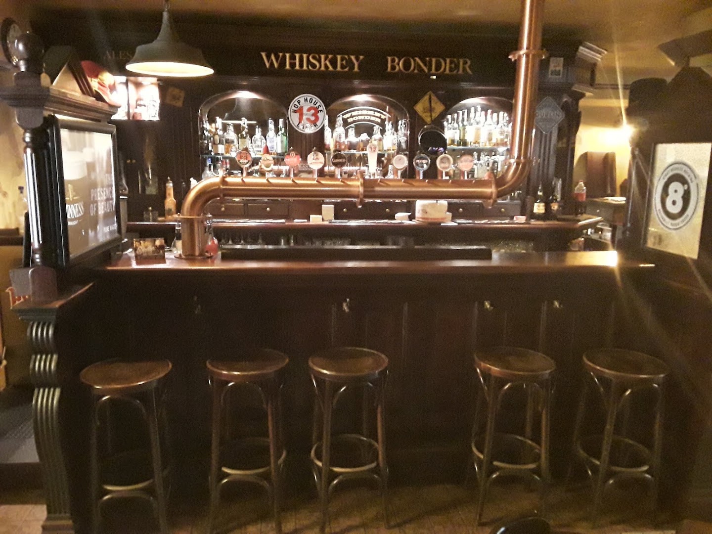 Pub Conary Mor