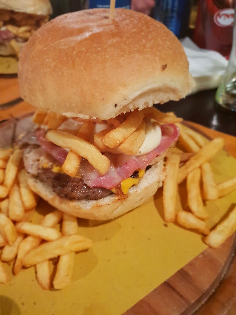 Pub Lowland