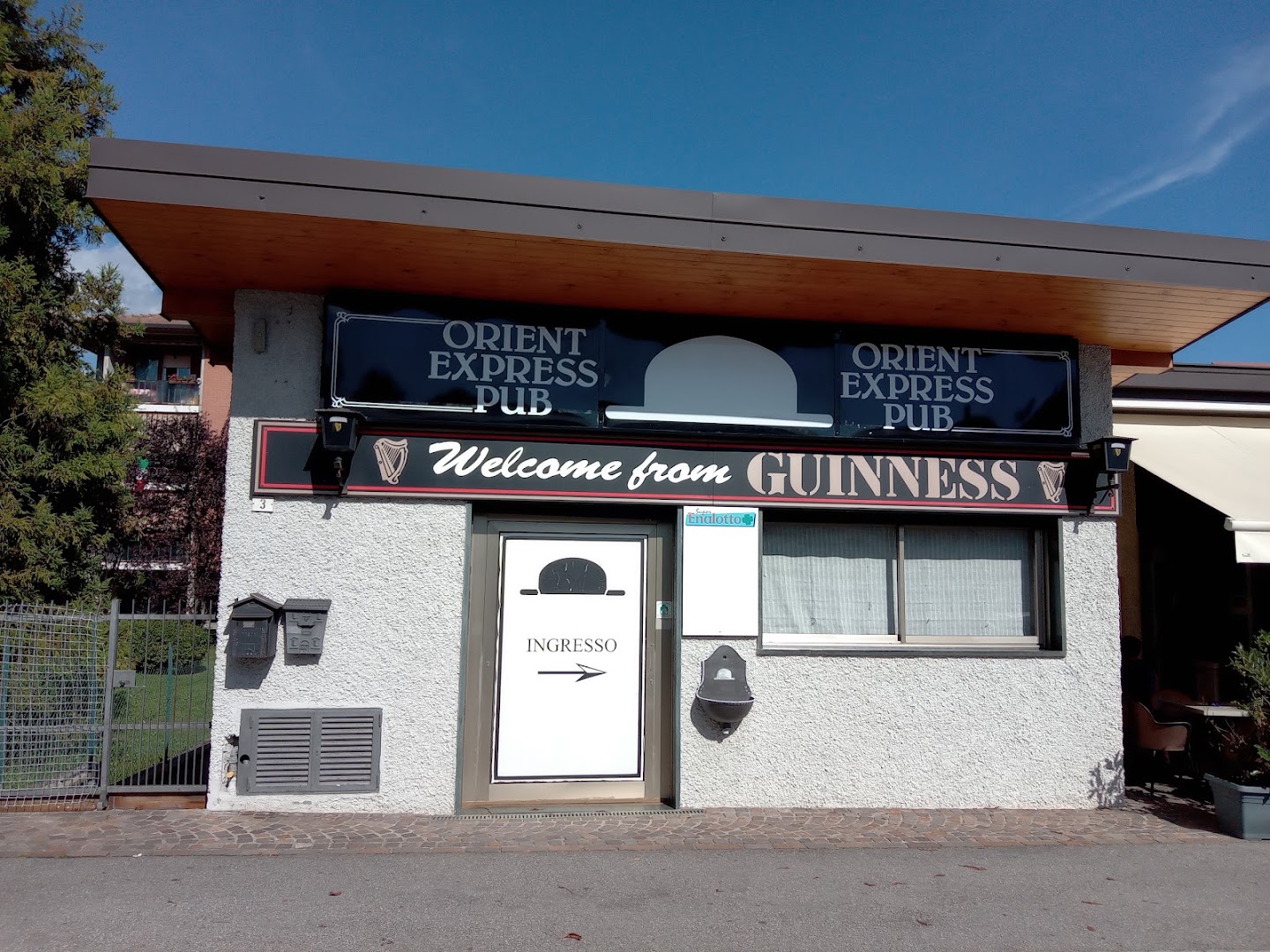 Pub Orient Express