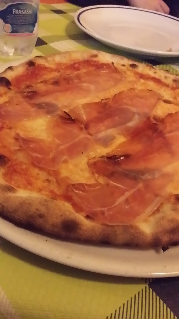 PUB-PIZZERIA Pensiero Notturno, Manduria