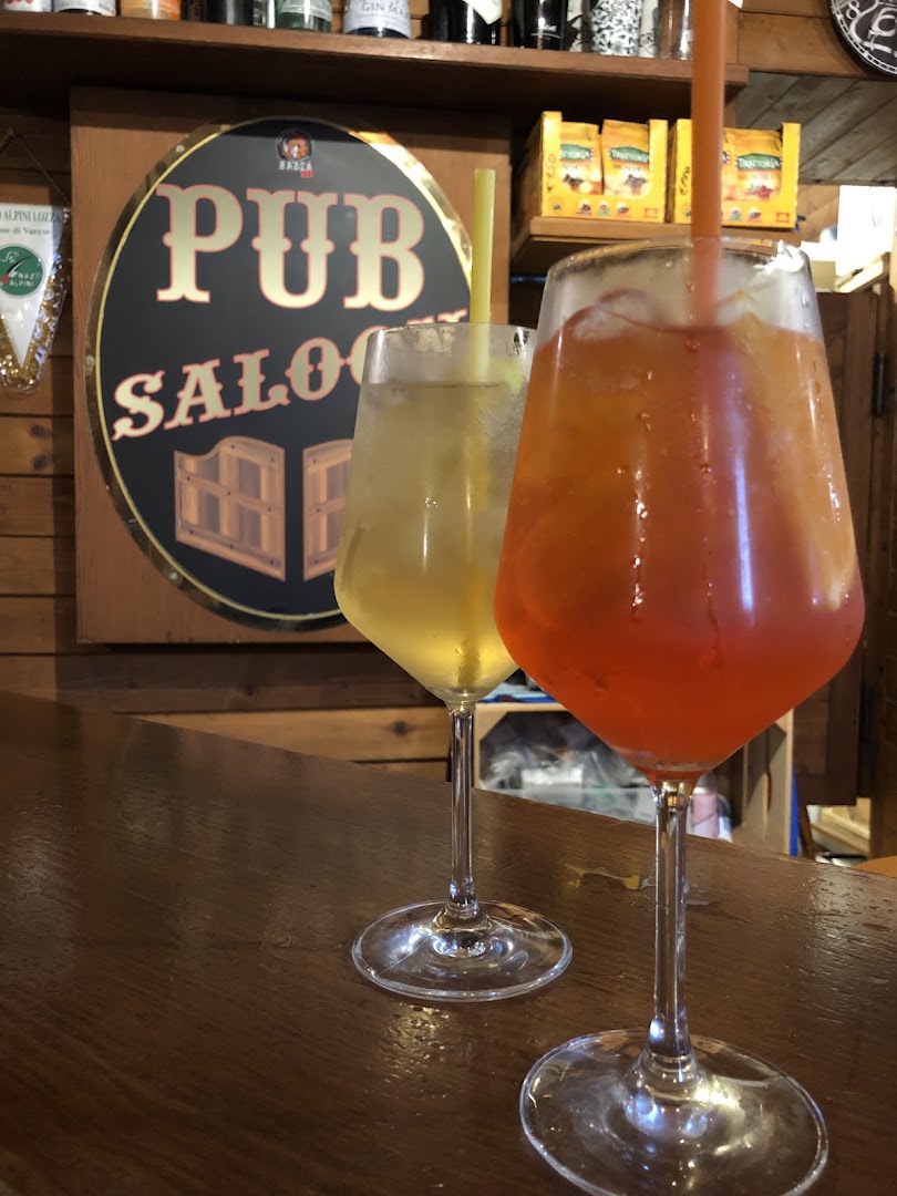 pub saloon