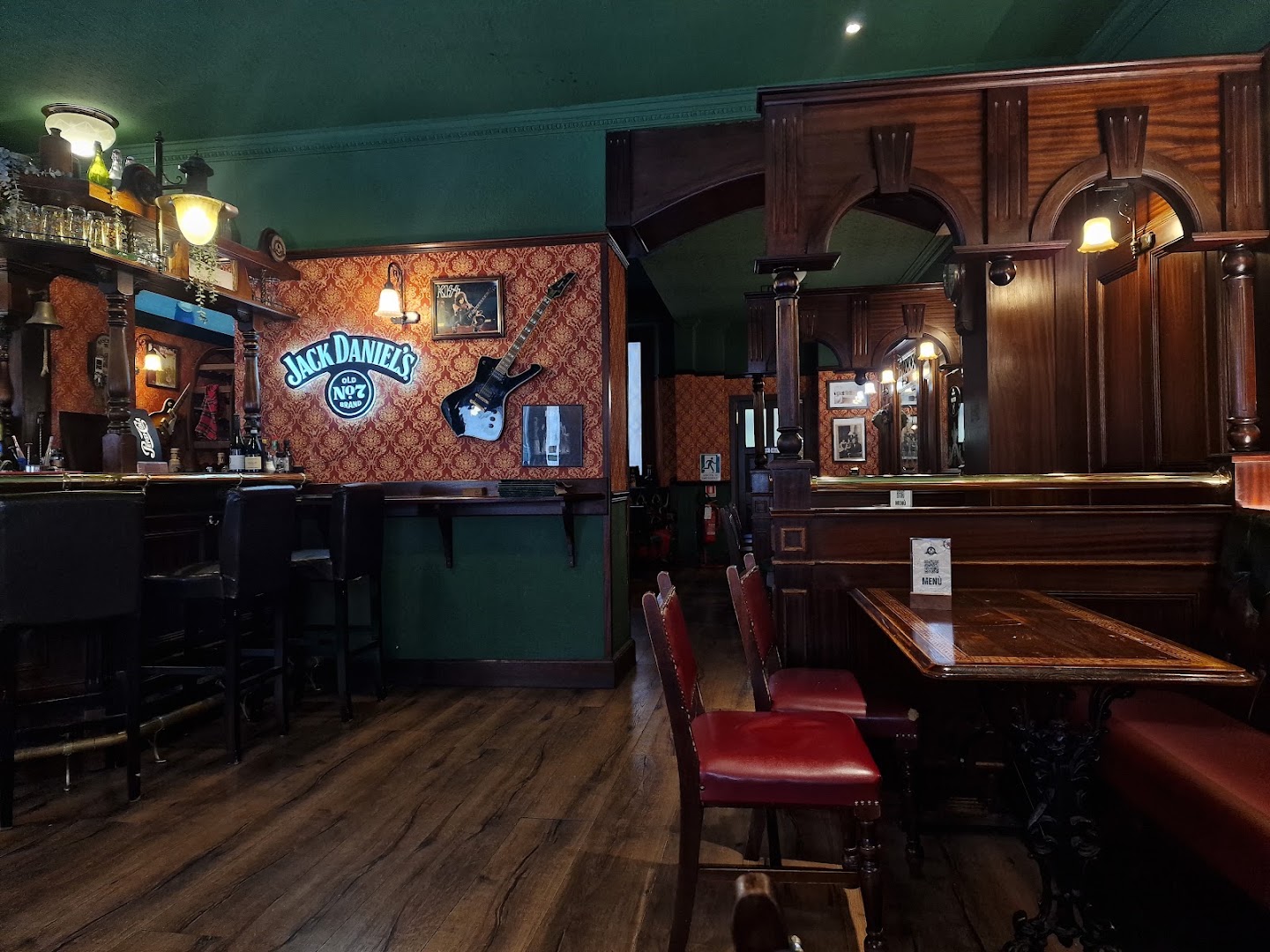 Pub WOODY ROCK BISTROT