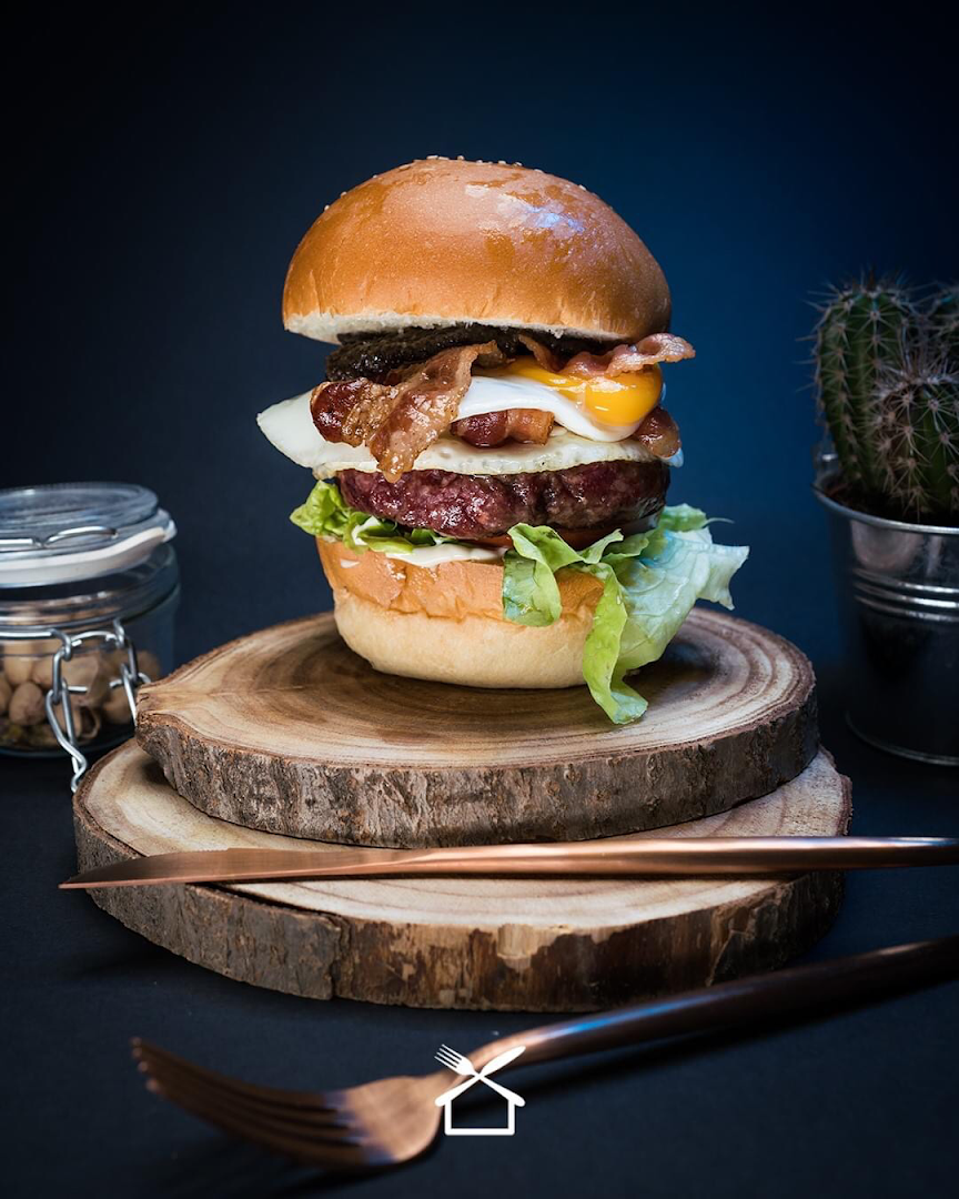 Public House - Burger Gourmet