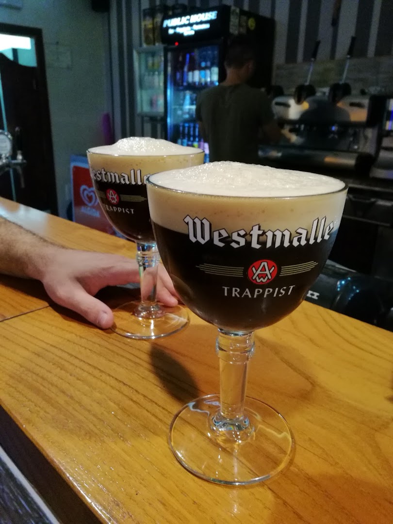 Public House cava, Cava de' Tirreni